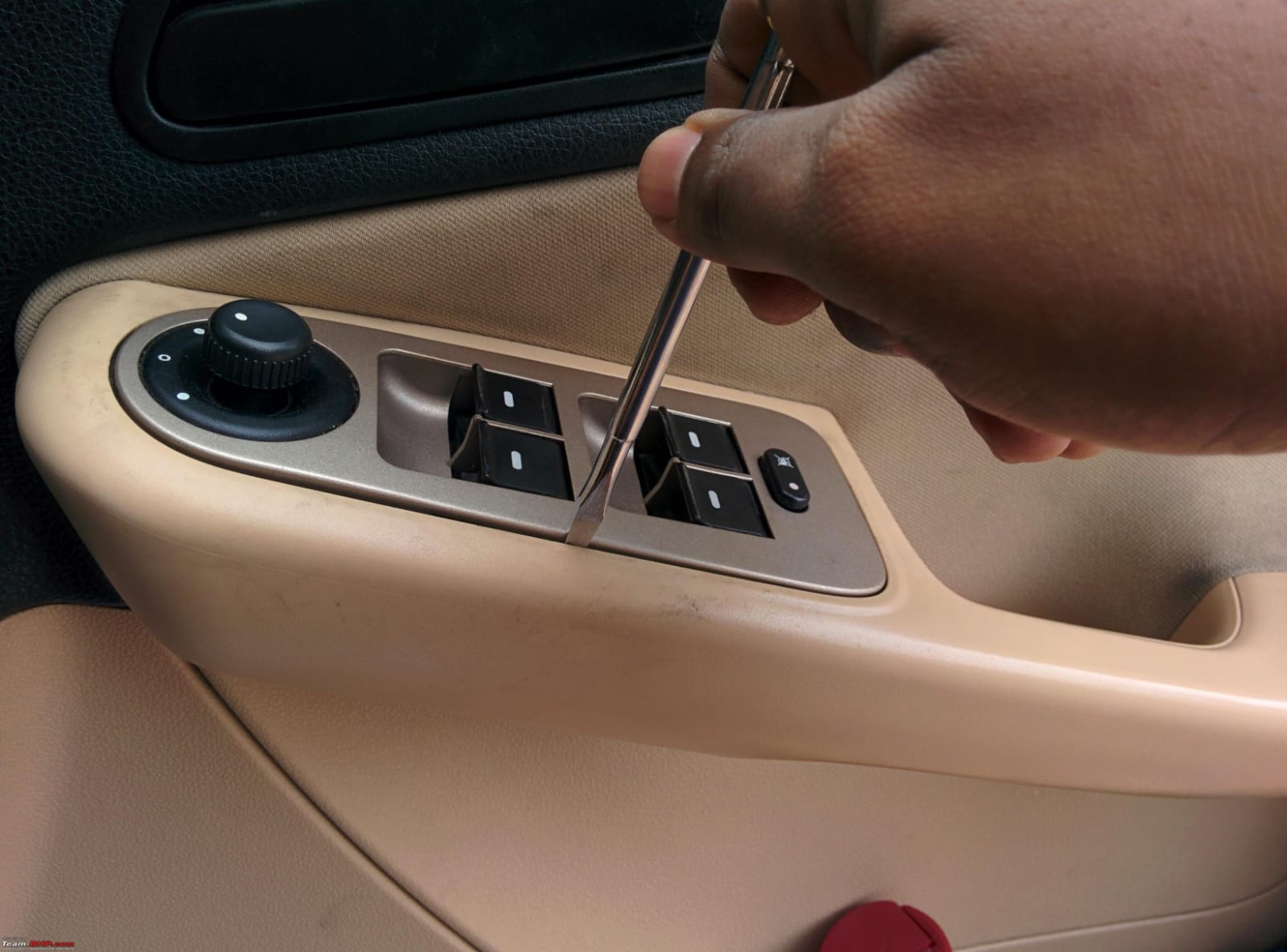 KALATHINGAL CAR DECOR POOVATTUPARAMBA